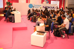 Kyle Cooke macht schockierende Verabredungseiweisung bei der 'Virtual Reali-Tea'-Podcast-Aufnahme in Cannes Lions