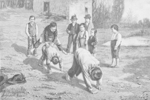 Schwarz-weißes Bild von Kindern auf einem Feld, mit zwei Jungen, die in der Mitte kämpfen und andere zuschauen, ein Hut und Text links sichtbar.