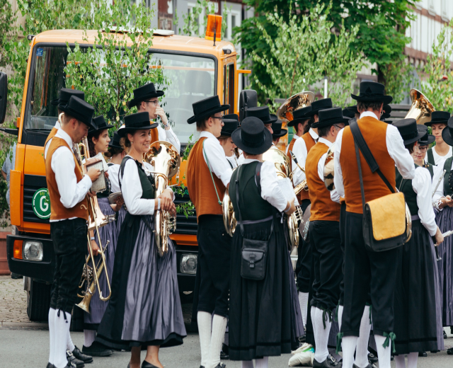 Großes Schützenfest an diesem Wochenende in Schiefbahn        Märsche und Umzüge mit 700 Schützen