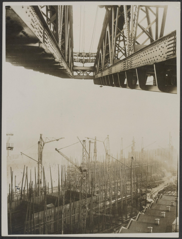 Minister brechen Boden für Elbe-Brücke