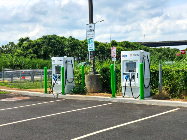 Weihenstephan eröffnet Lade- und Energiedepot für Elektrolkwicke